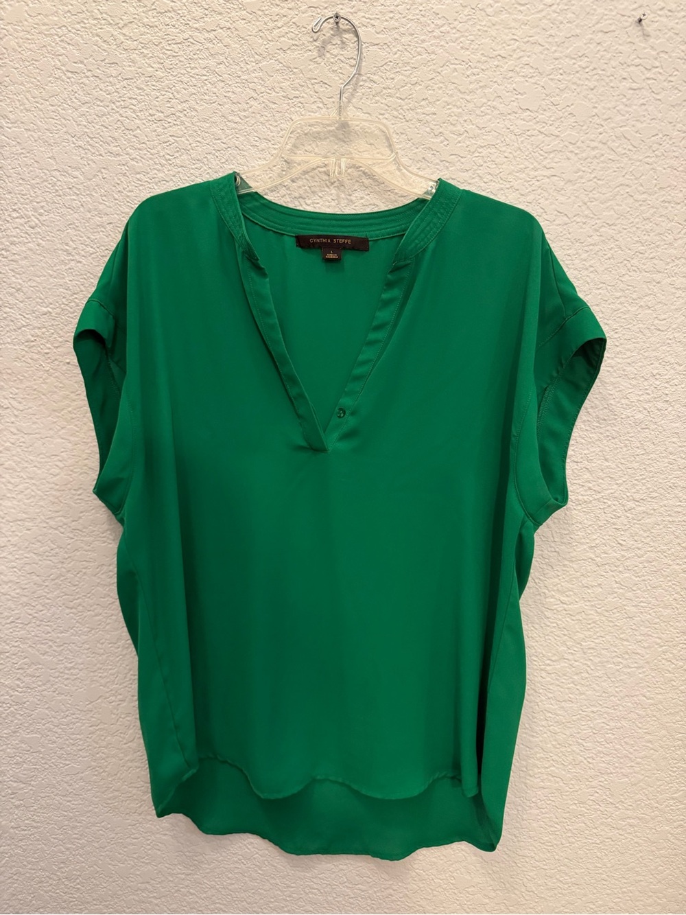 Everlane Emerald Green V-Neck Cap Sleeve Blouse